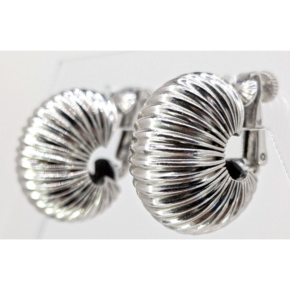 Signed Vendome Clip On Earrings Silver Tone Ribbed Hoop Vintage Pat Pending 15g